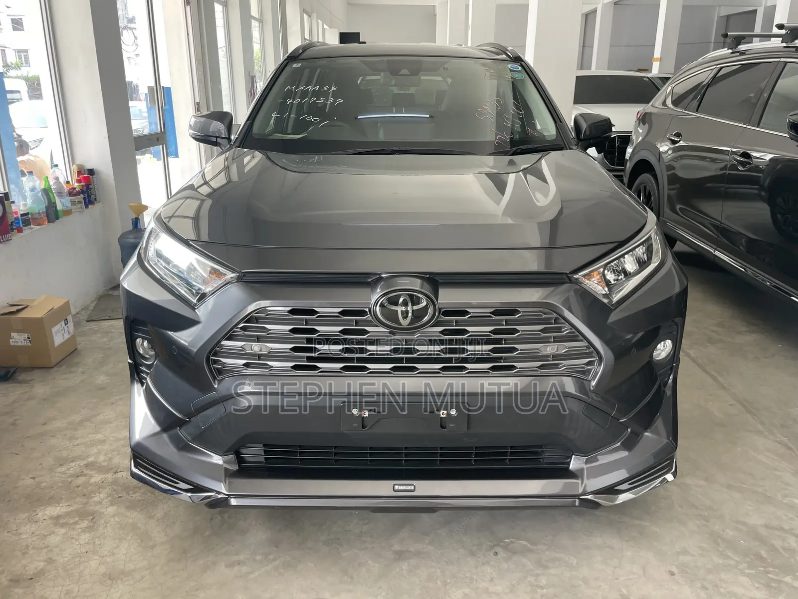 Toyota RAV4 XLE Premium FWD 2020 Gray