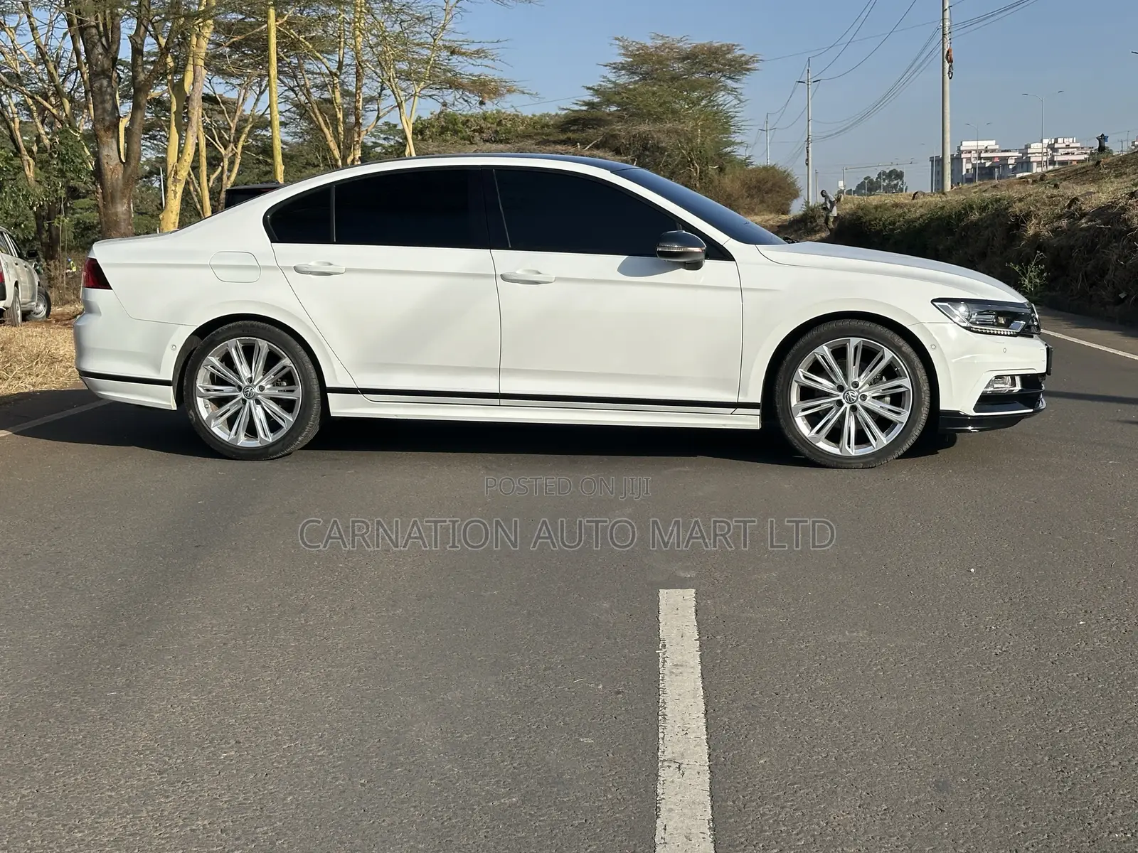 Volkswagen Passat 1.8T R-Line 4dr Sedan (1.8L 4cyl) 2017 Pearl
