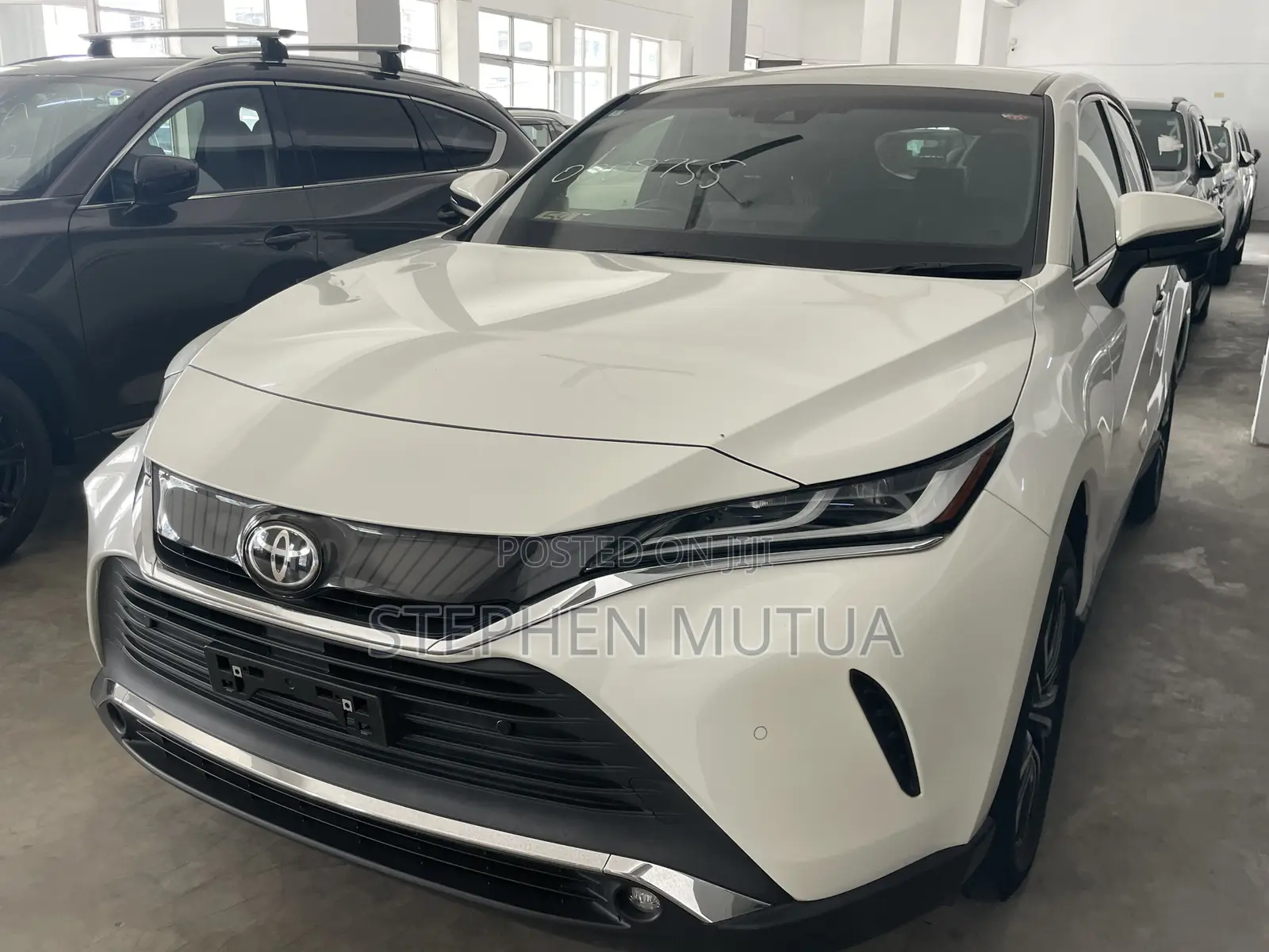 Toyota Harrier 2.0 2020 White