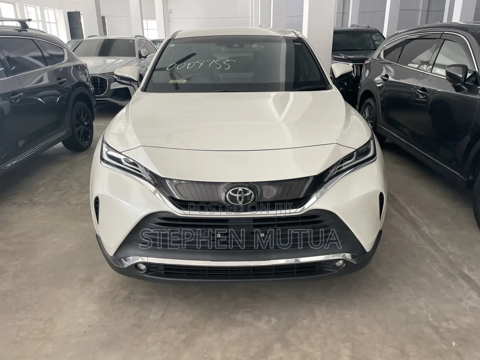 Toyota Harrier 2.0 2020 White