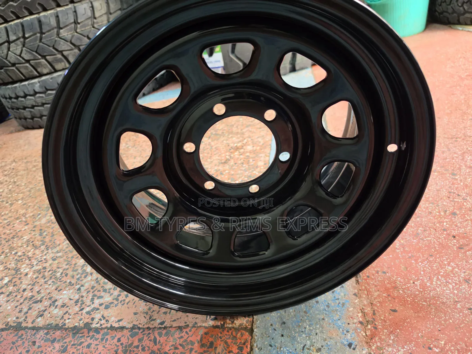 Rims Size (16)TOYOTA LANDCRUZA (6 Holes) 8j.