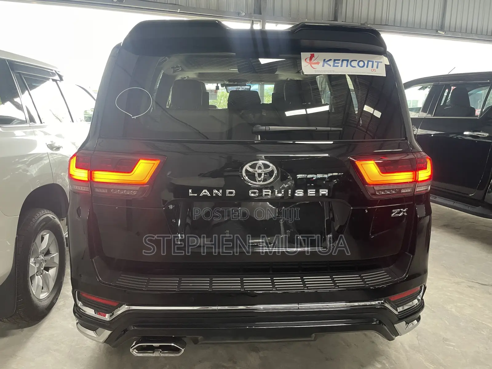 Toyota Land Cruiser LC300 2023 Black