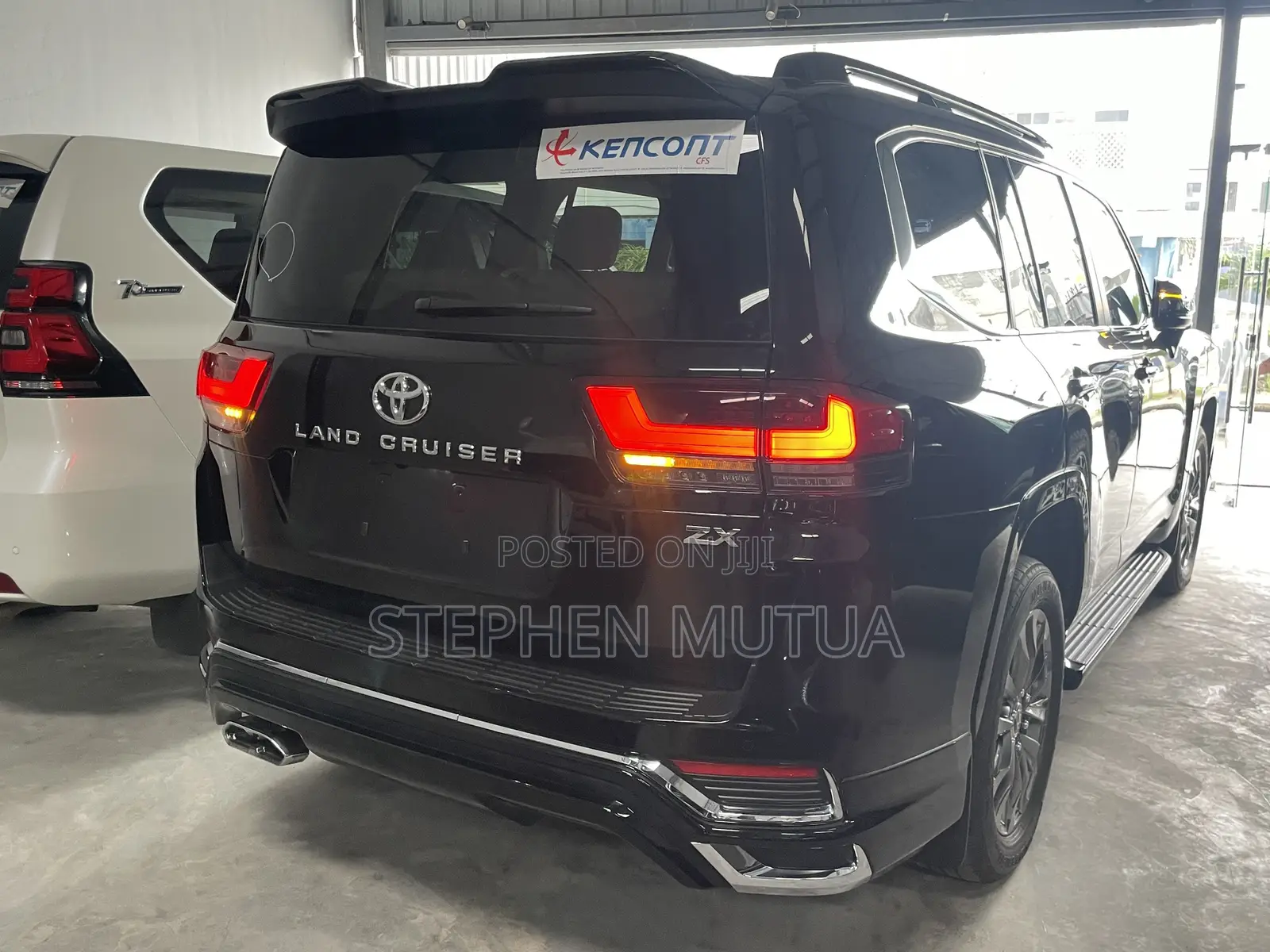 Toyota Land Cruiser LC300 2023 Black