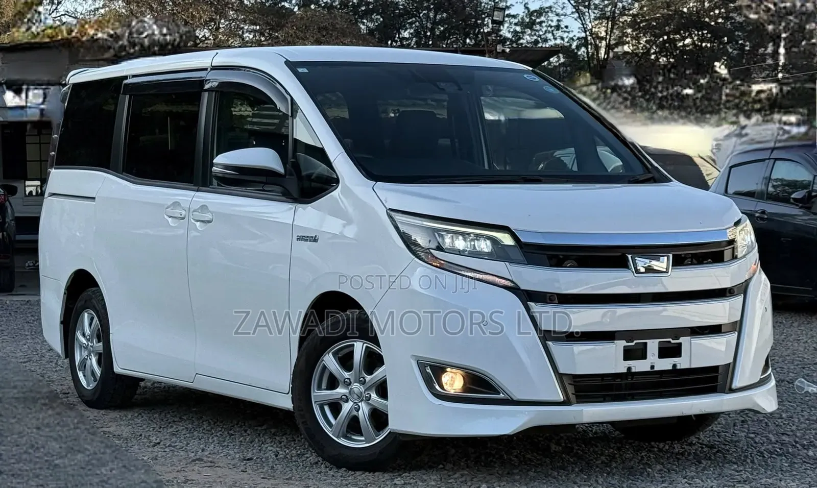 Toyota Noah 1.8 FWD Hybrid (7 seater) 2019 Pearl