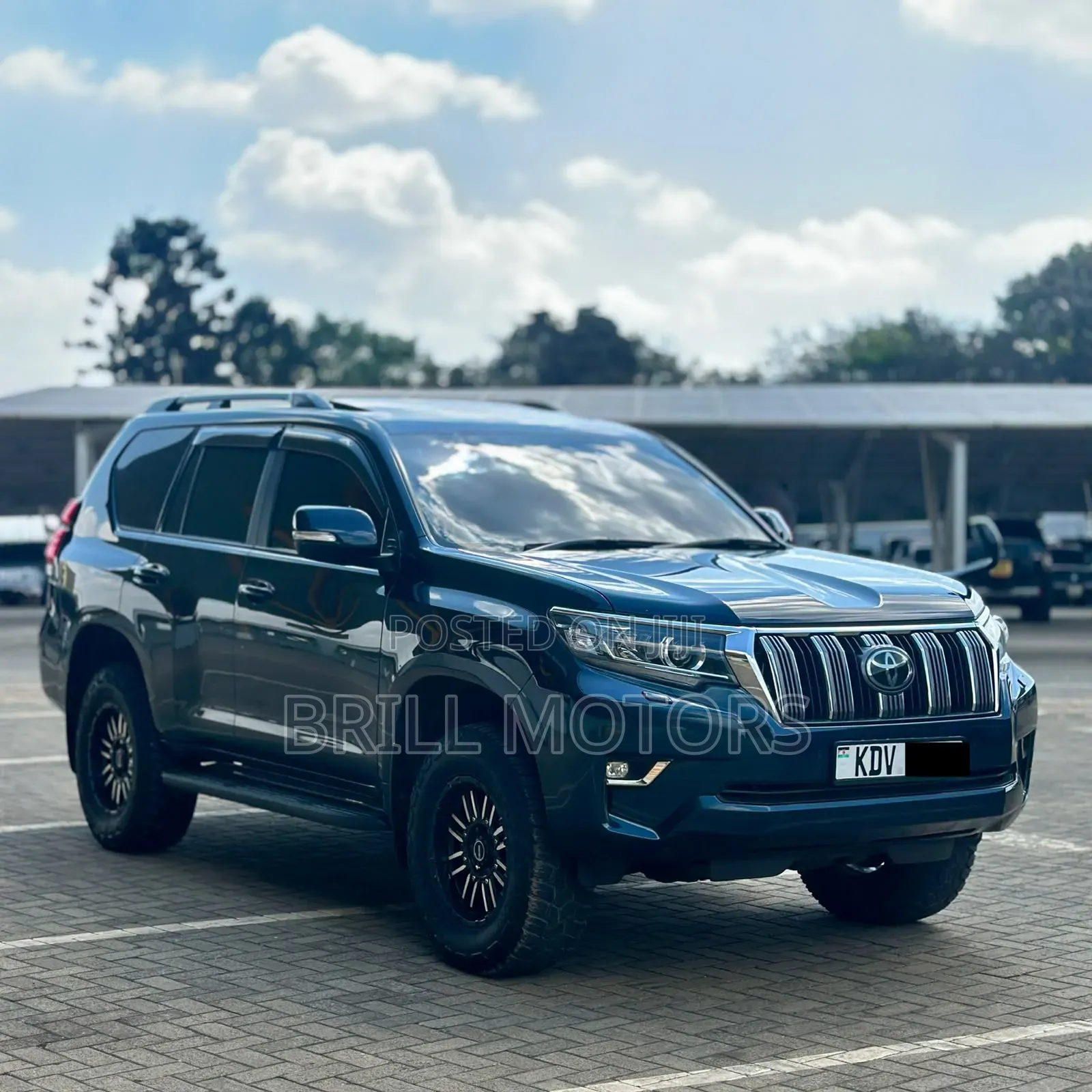 Toyota Land Cruiser Prado 2017 Black