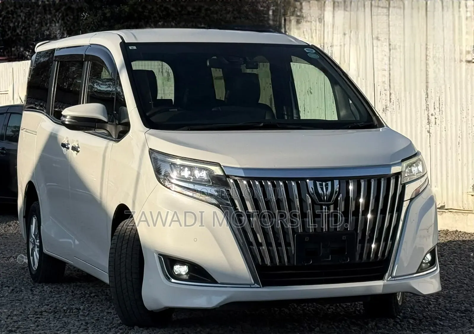 Toyota Esquire 2.0 AWD (7 seater) 2019 White