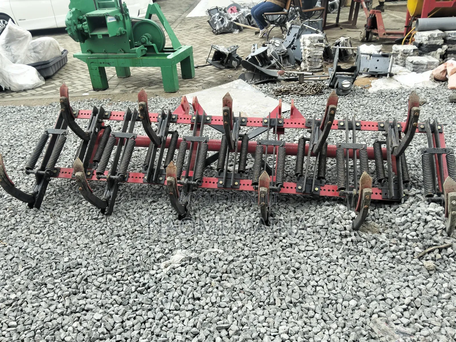 Heavy-Duty 11-Tine Spring-Loaded Cultivator / Tine Tiller