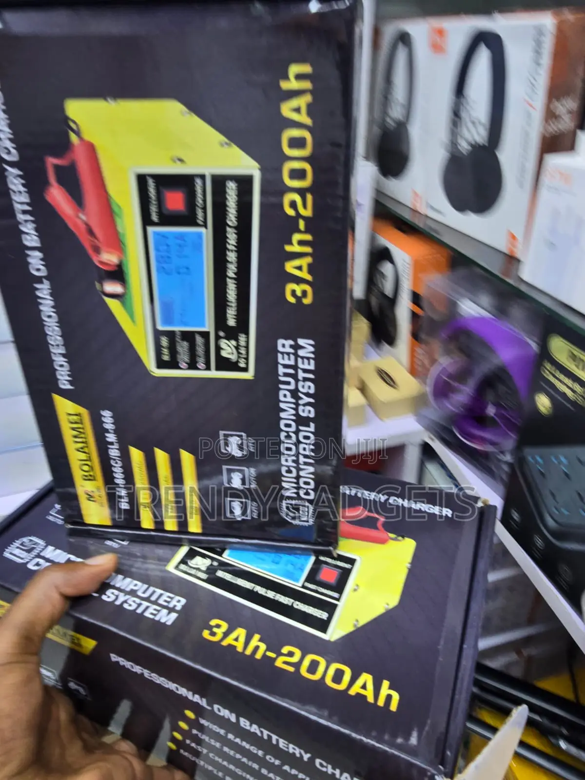 BLM-866C 12V 24V Car Battery Charger With Intelligent Pulse Repair
