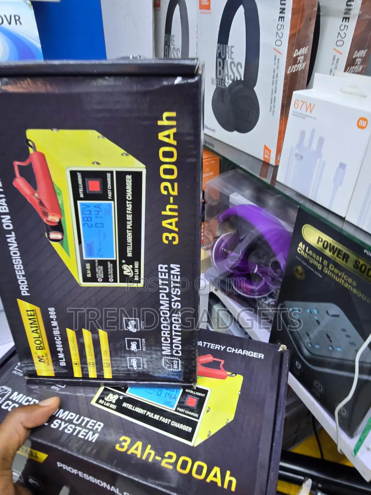 BLM-866C 12V 24V Car Battery Charger With Intelligent Pulse Repair