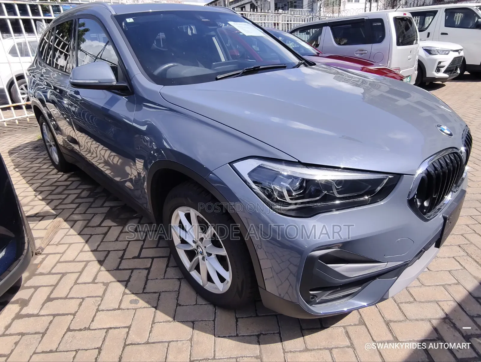 BMW X1 xDrive28i AWD 2020 Gray
