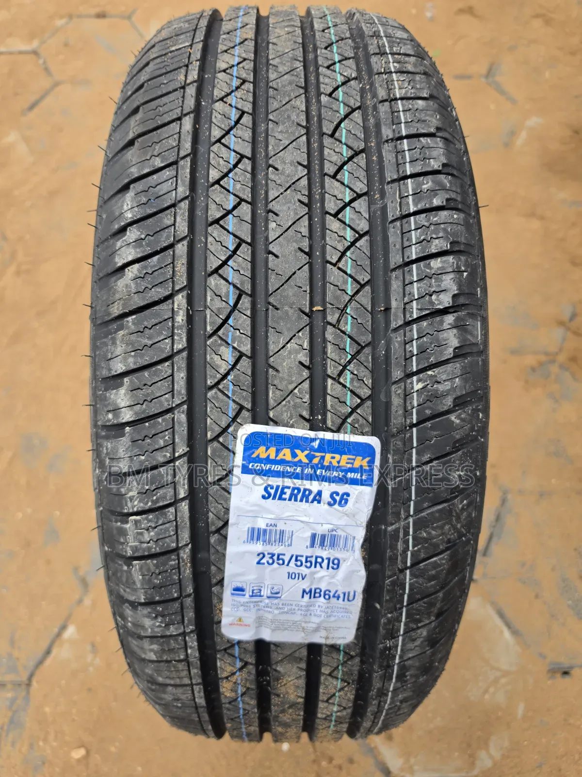 235 /55 R19 Maxtrek Tires (S6)
