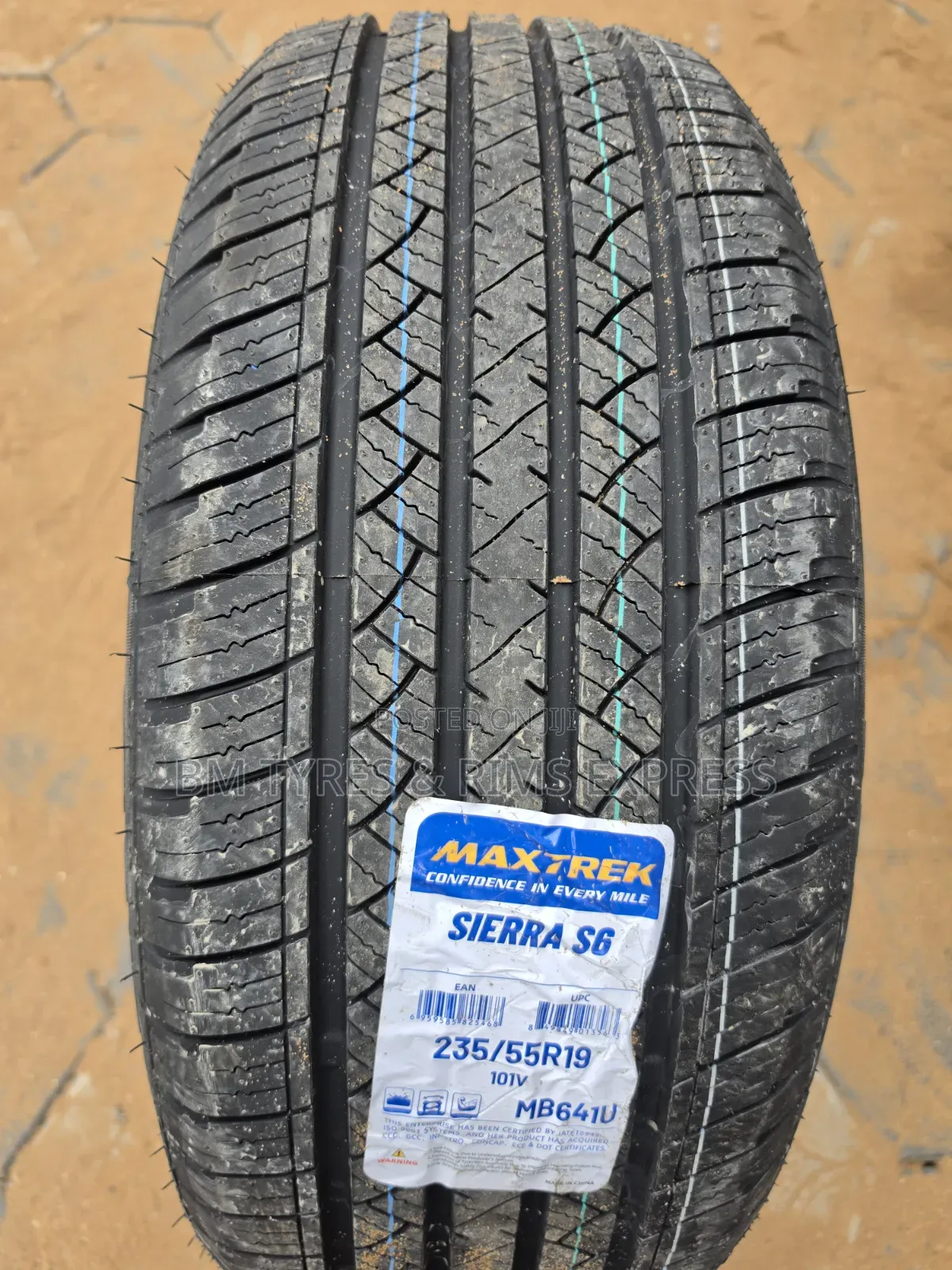 235 /55 R19 Maxtrek Tires (S6)