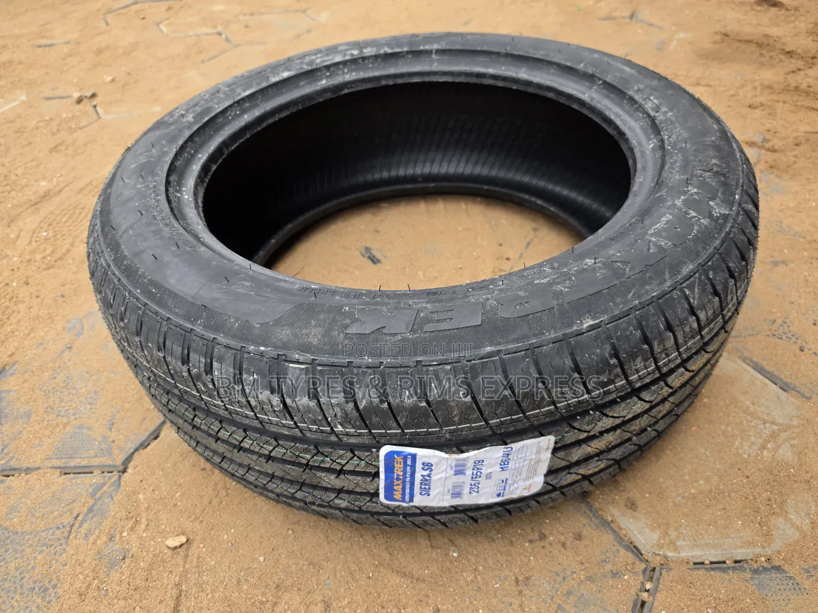 235 /55 R19 Maxtrek Tires (S6)