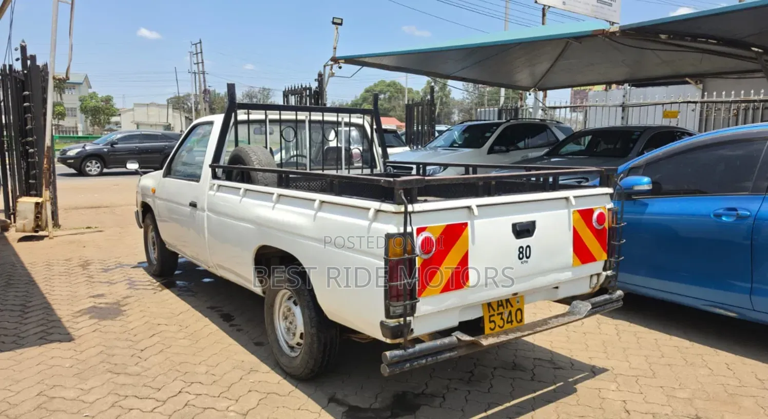 Nissan Pick-Up 2019 White