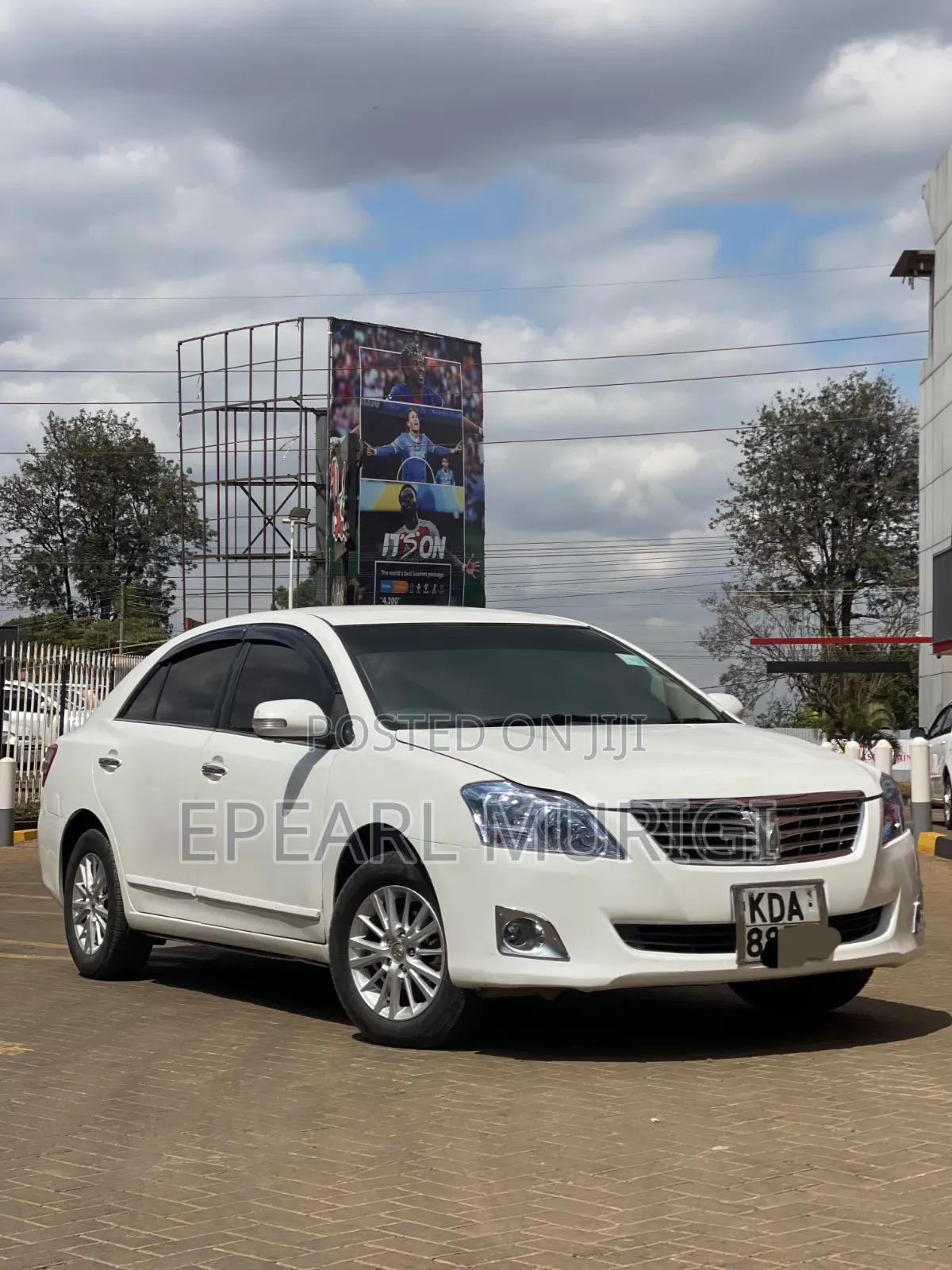 Toyota Premio 1.5 FWD 2014 White