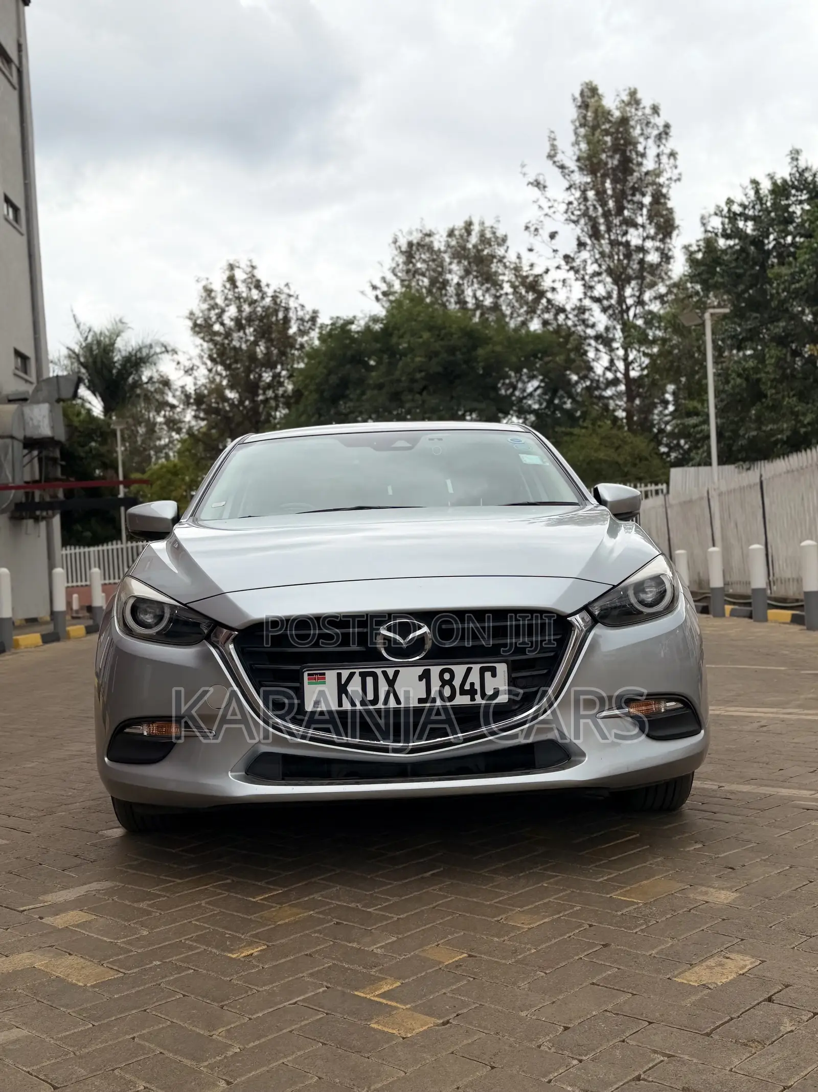 Mazda Axela 2018 Silver