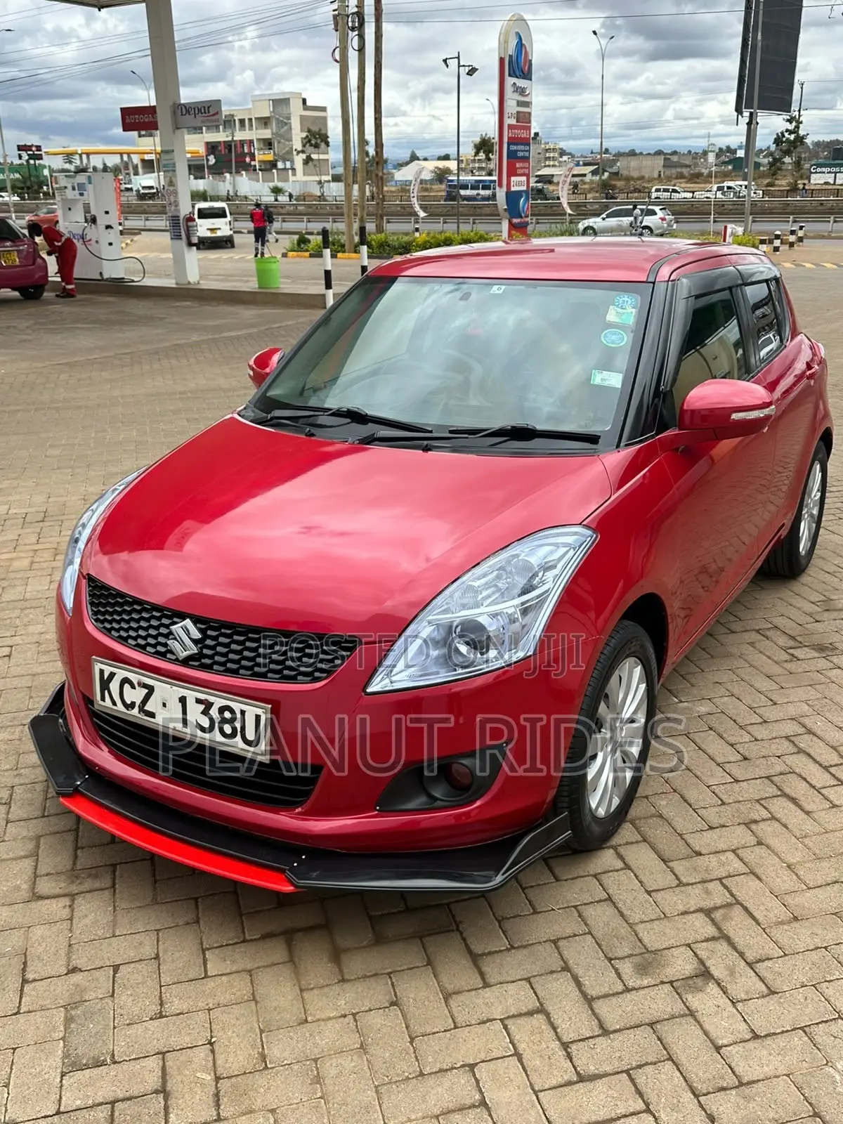 Suzuki Swift 2013 Red