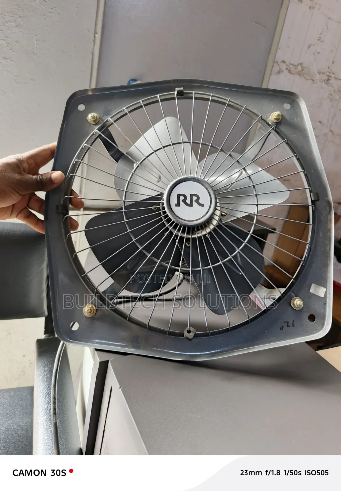 RR Heavy Duty Wall Mount Exhaust Fan 9" 8000