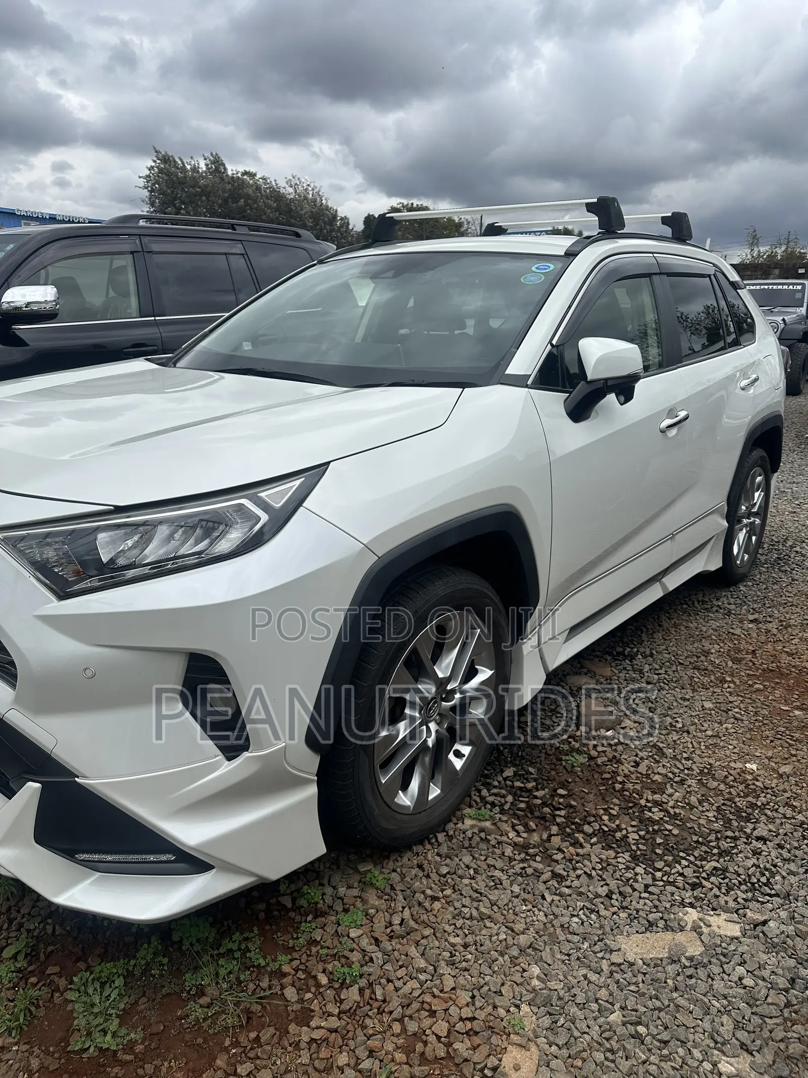 Toyota RAV4 2020 White