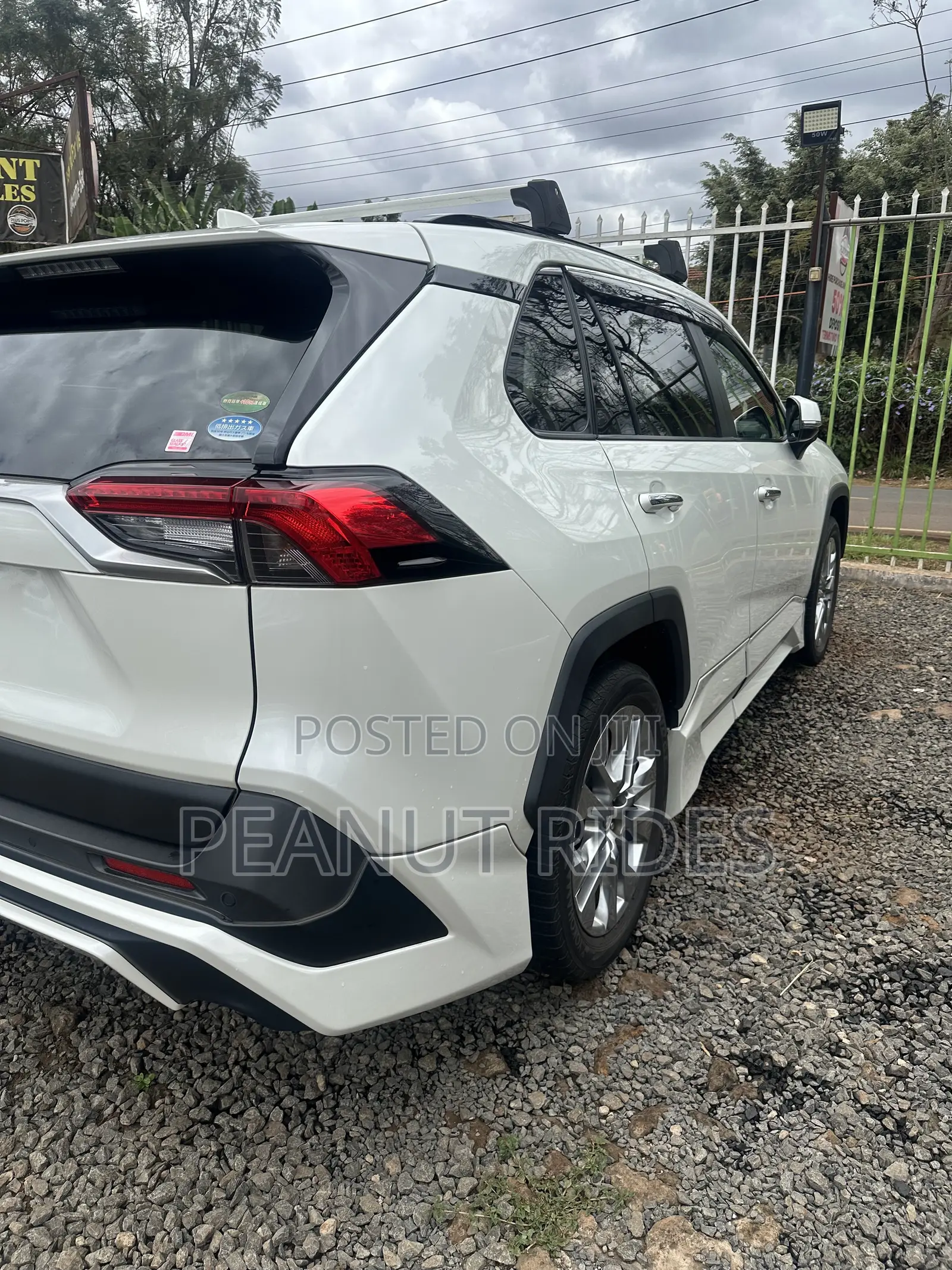 Toyota RAV4 2020 White