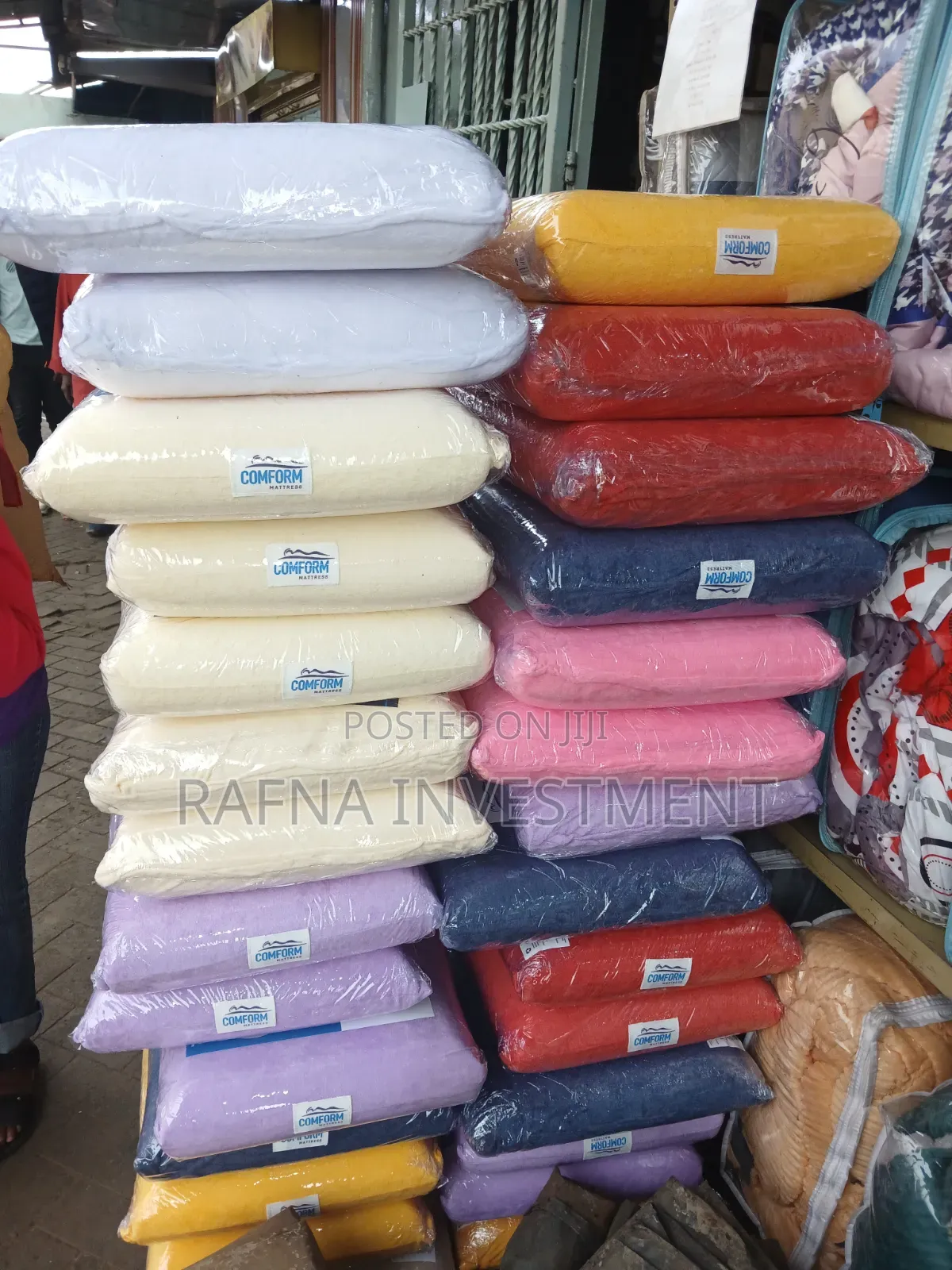 Comform Pillows at 899