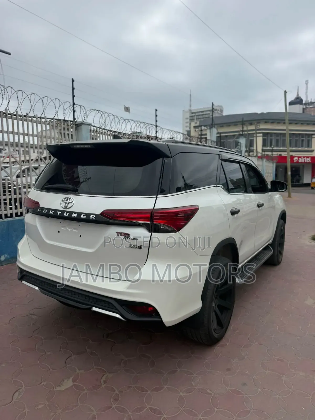Toyota Fortuner 2.8 D AWD 2021 White