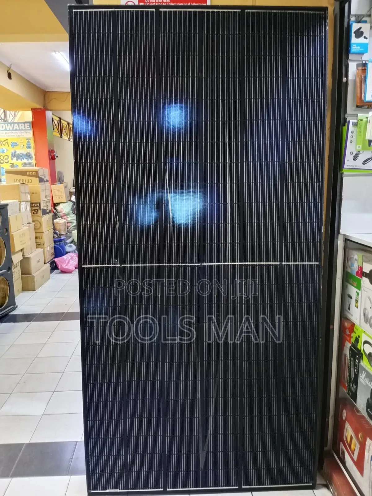 Solarmax 585W Monocrystalline Solar Panel 42V.