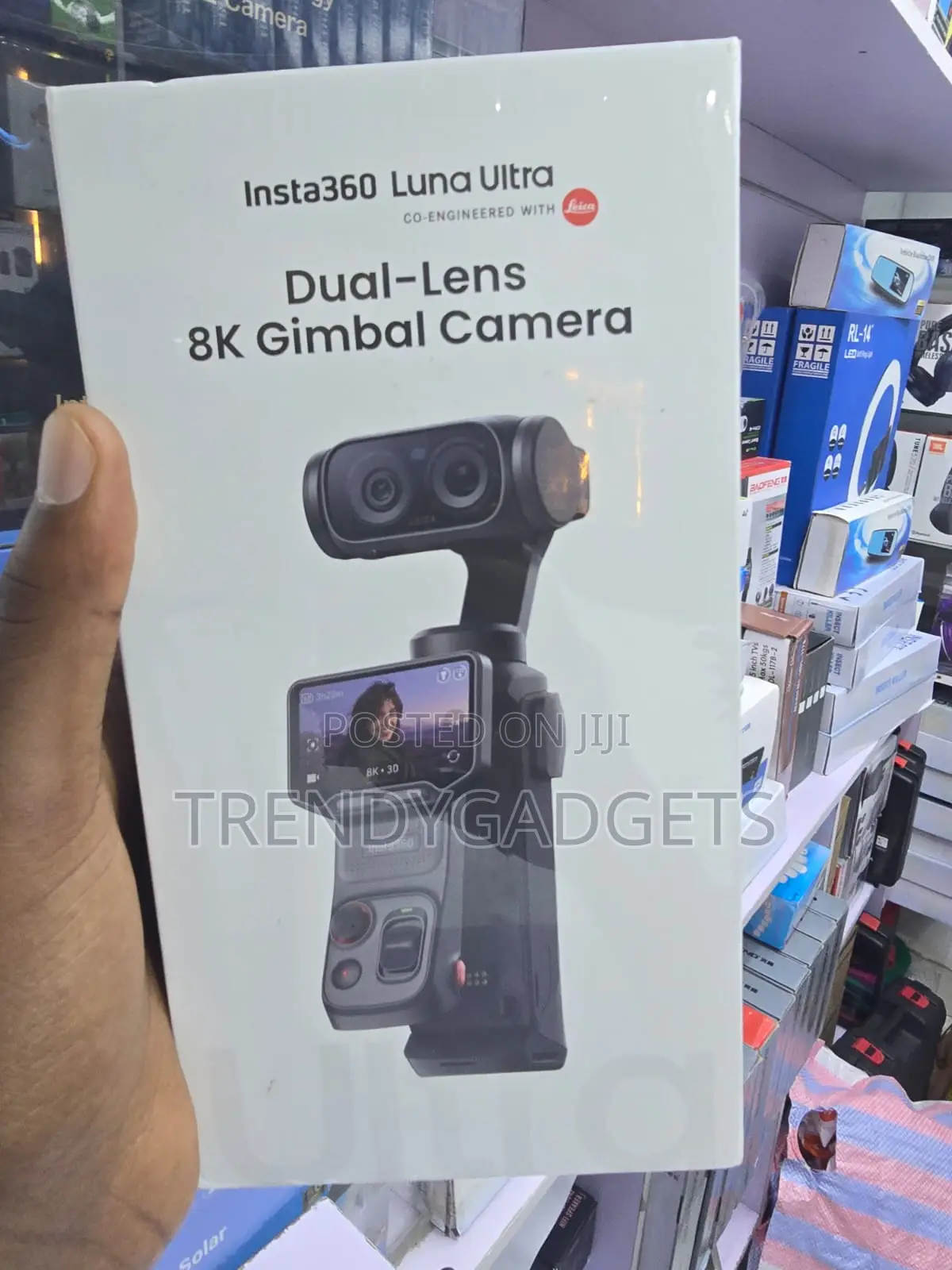 Insta360 Luna Ultra Gimbal Camera Smart AI Tracking System