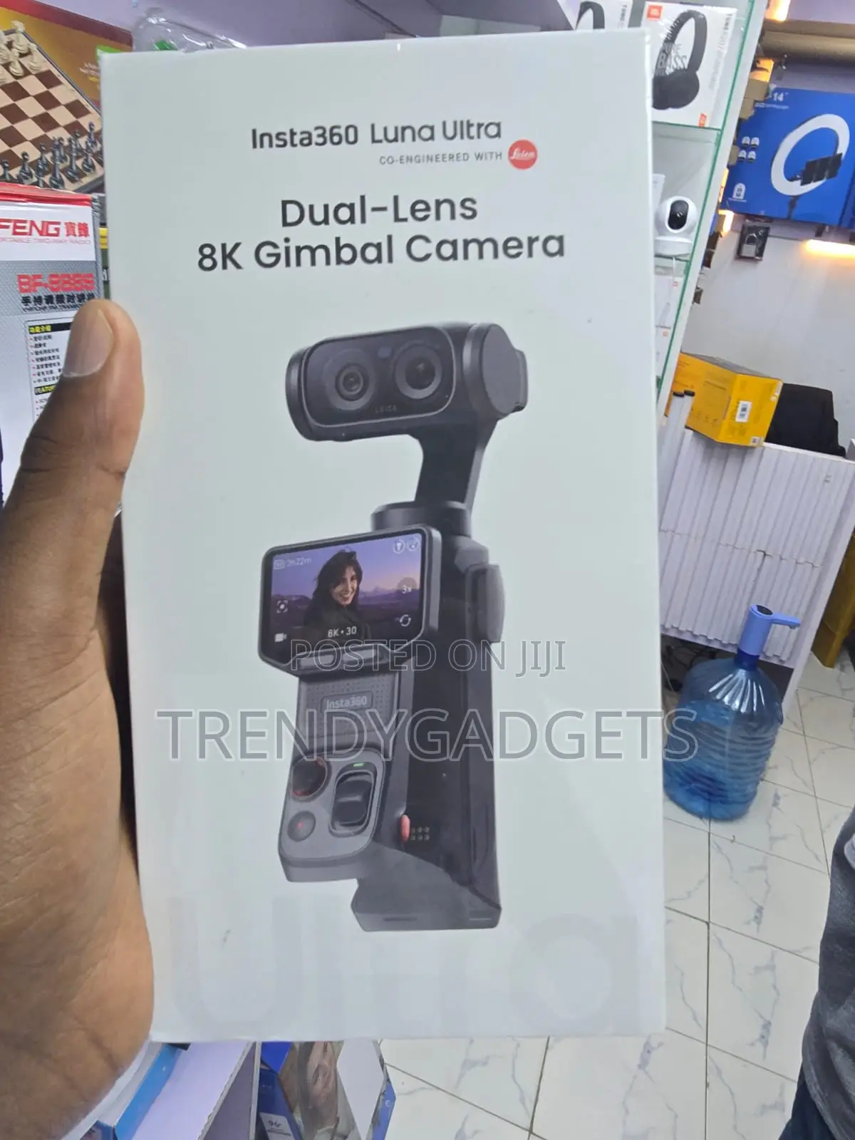 Insta360 Luna Ultra Gimbal Camera Smart AI Tracking System