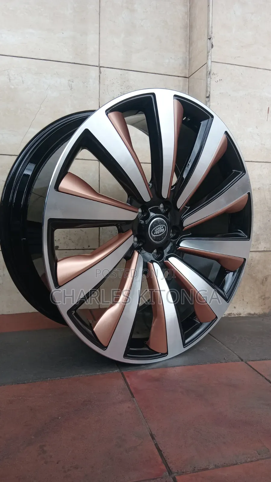 Size 23" FORGED RIM Range Rover Vogue.