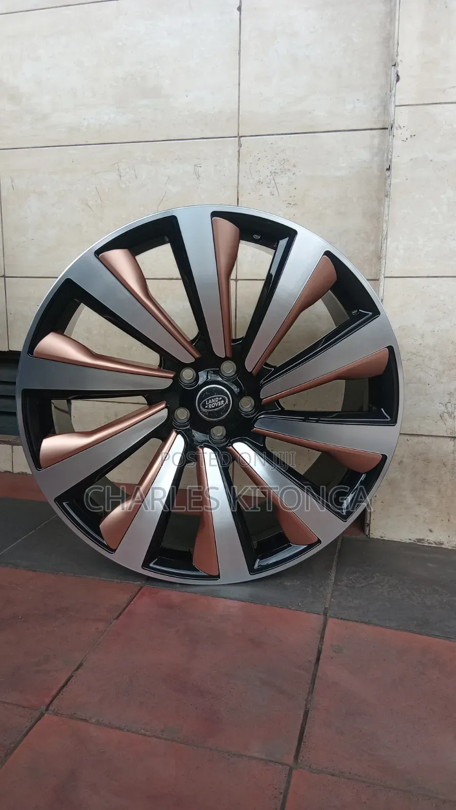 Size 23" FORGED RIM Range Rover Vogue.