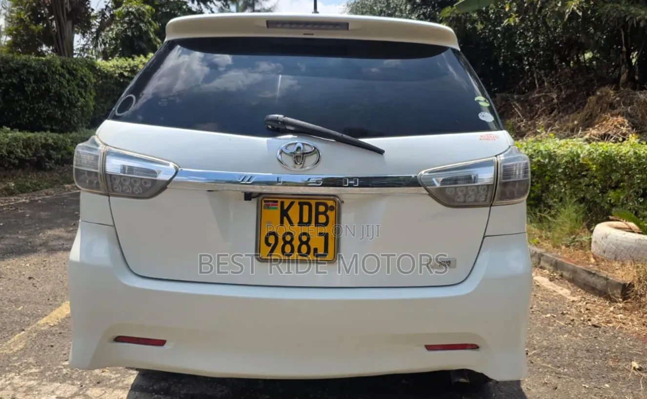 Toyota Wish 2014 White