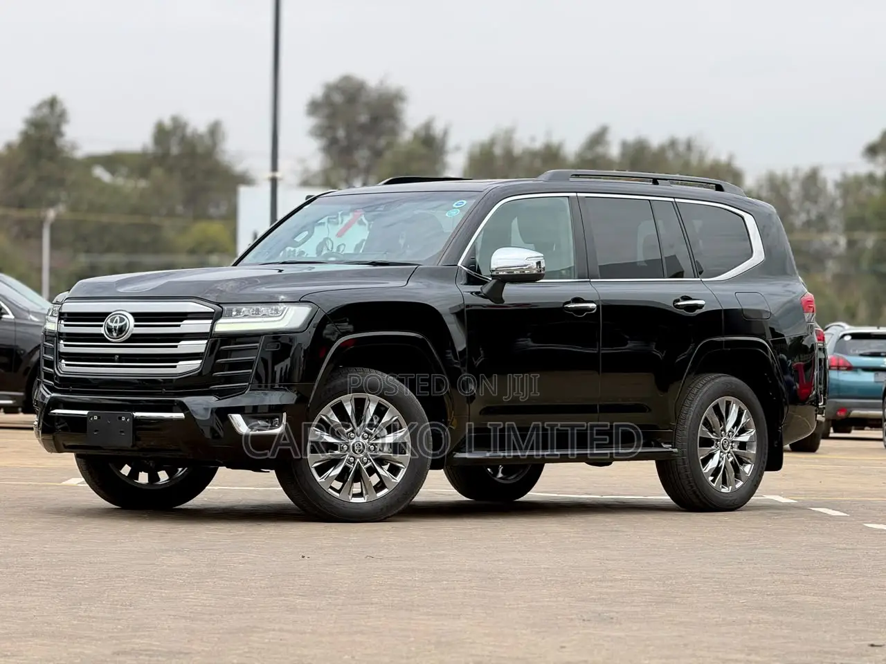 Toyota Land Cruiser LC300 2023 Black