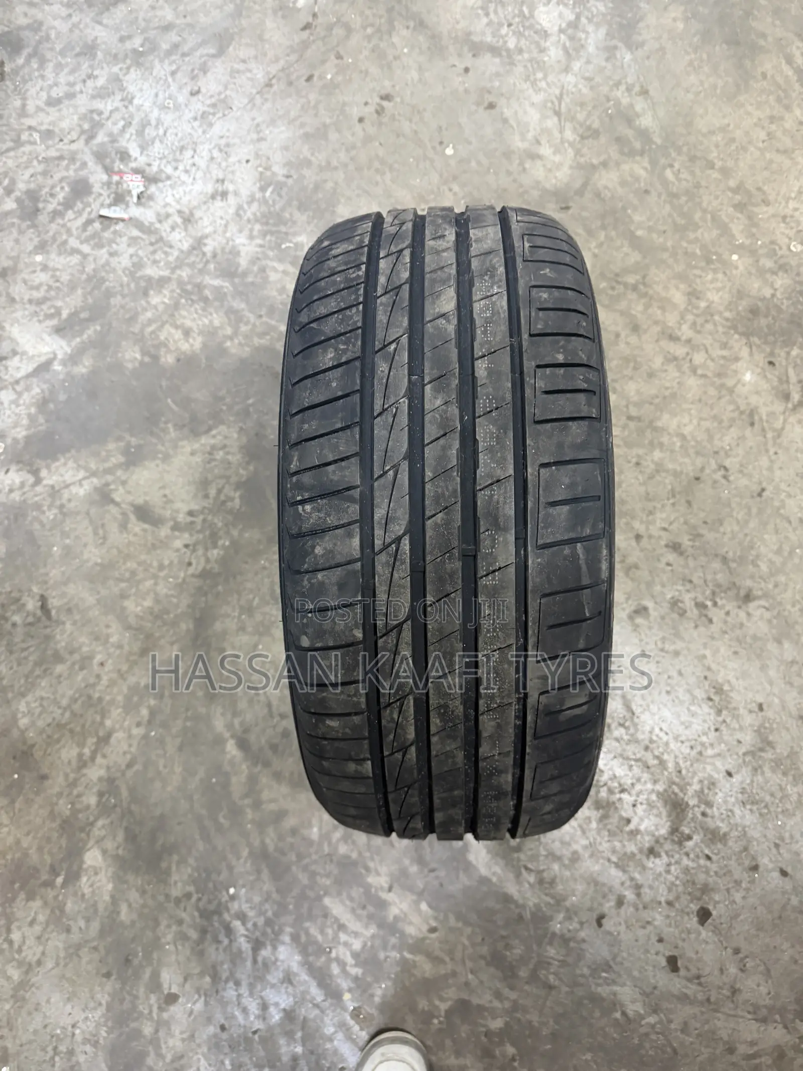 255/40r18 Durun Tyre