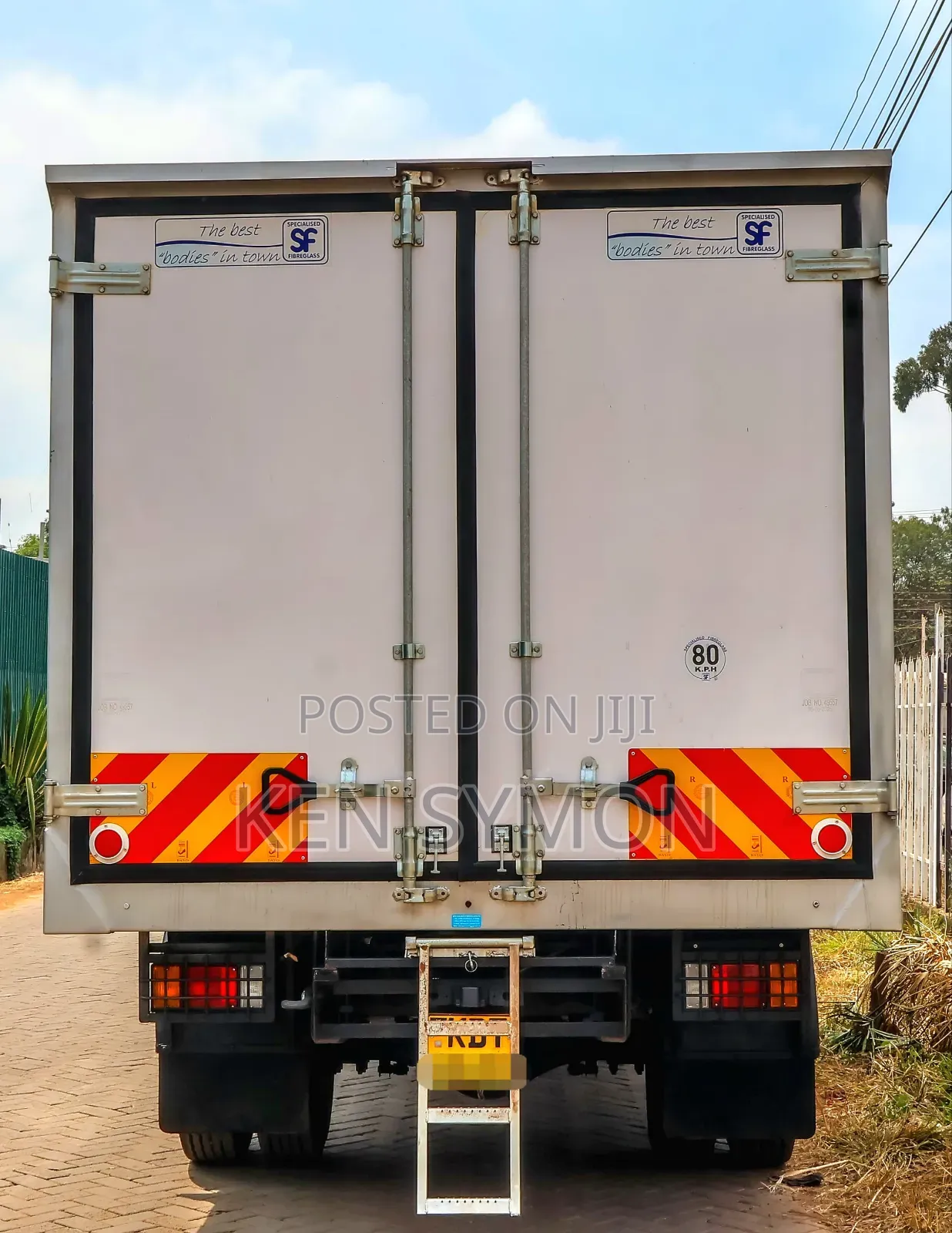 Isuzu NQR Refrigerator Truck 2025 White