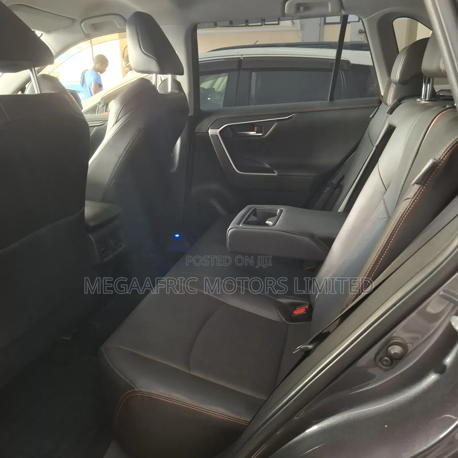Toyota RAV4 Limited FWD 2019 Gray