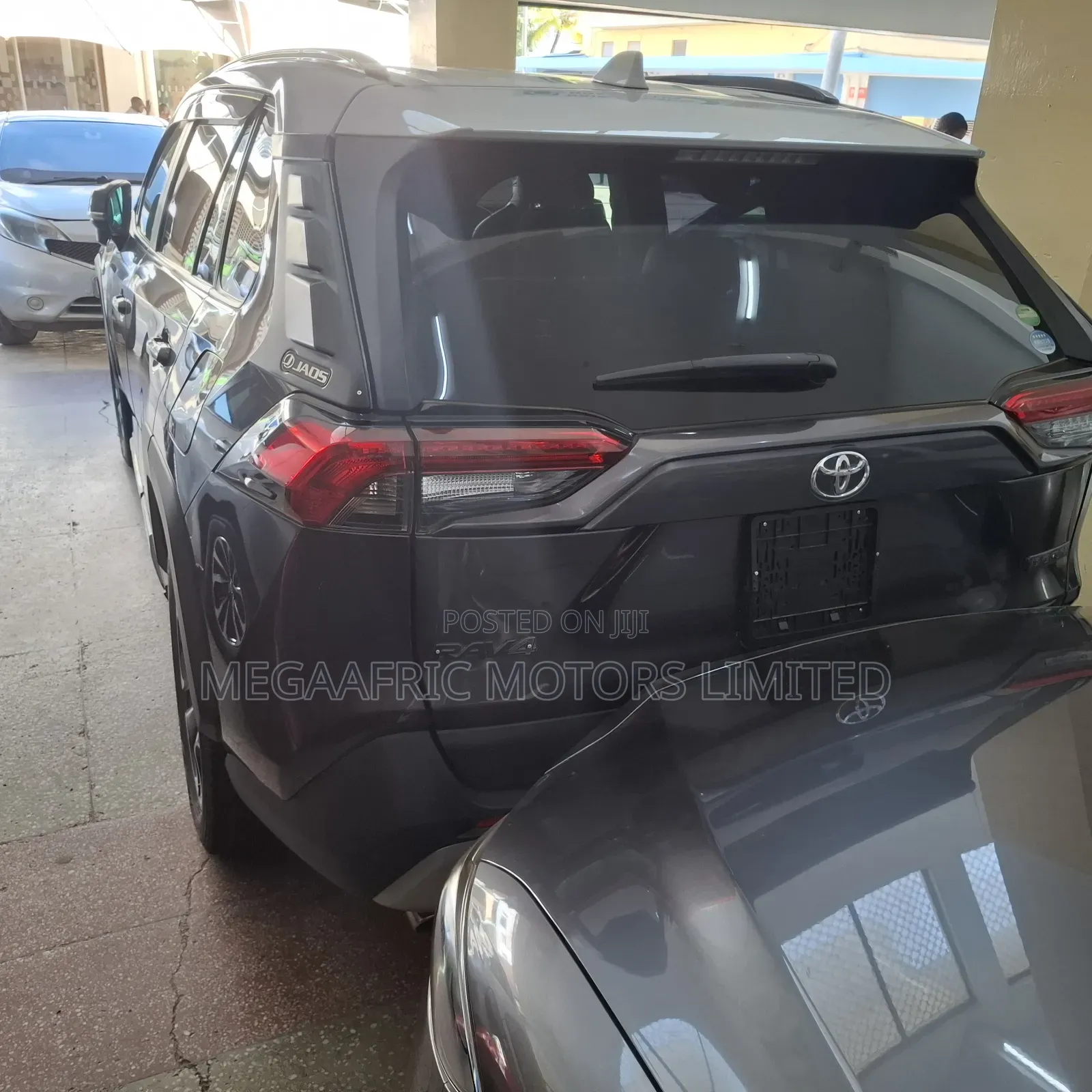 Toyota RAV4 Limited FWD 2019 Gray