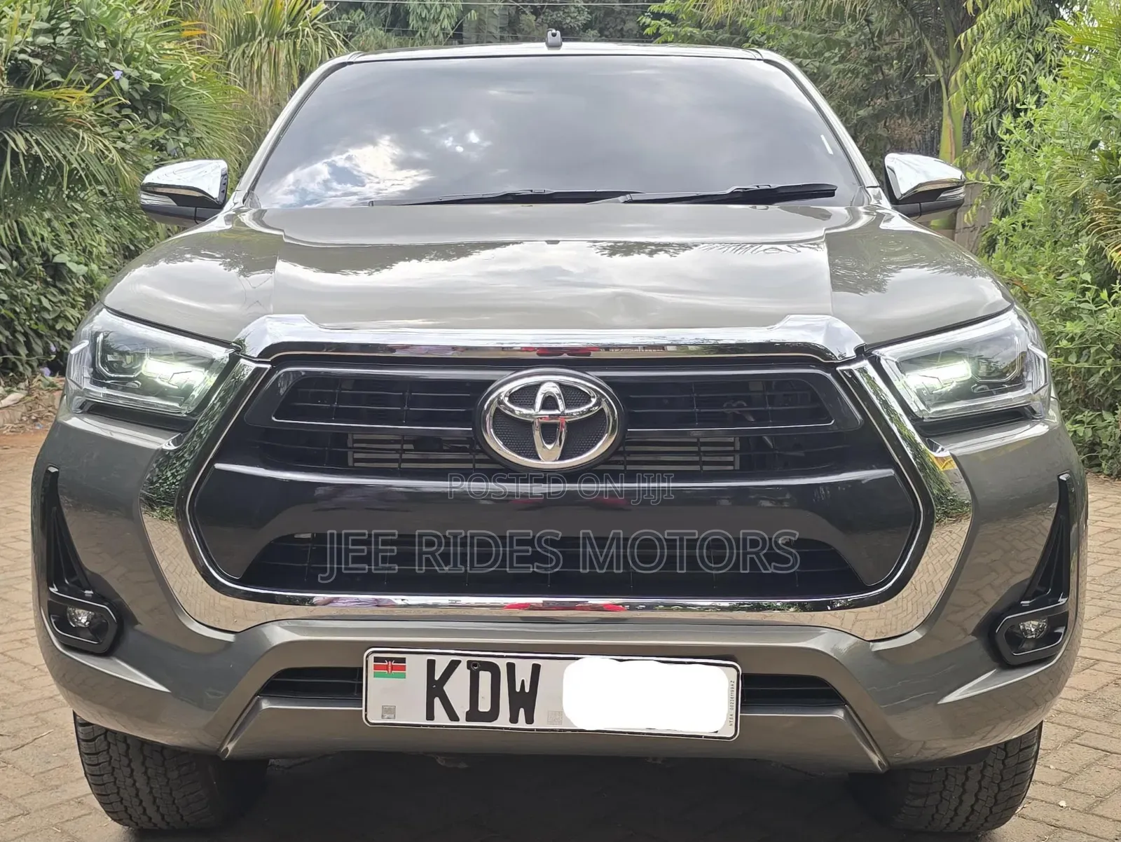 Toyota Hilux 2025 Gray