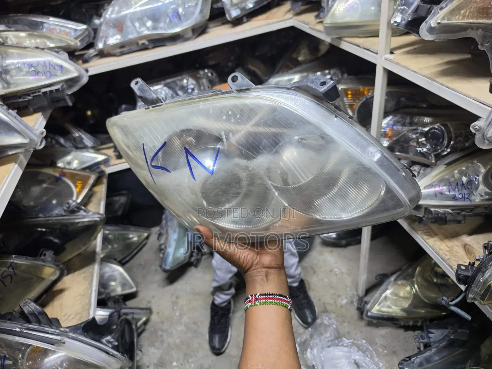 Toyota Avensis Headlight Xenon 2003-2005