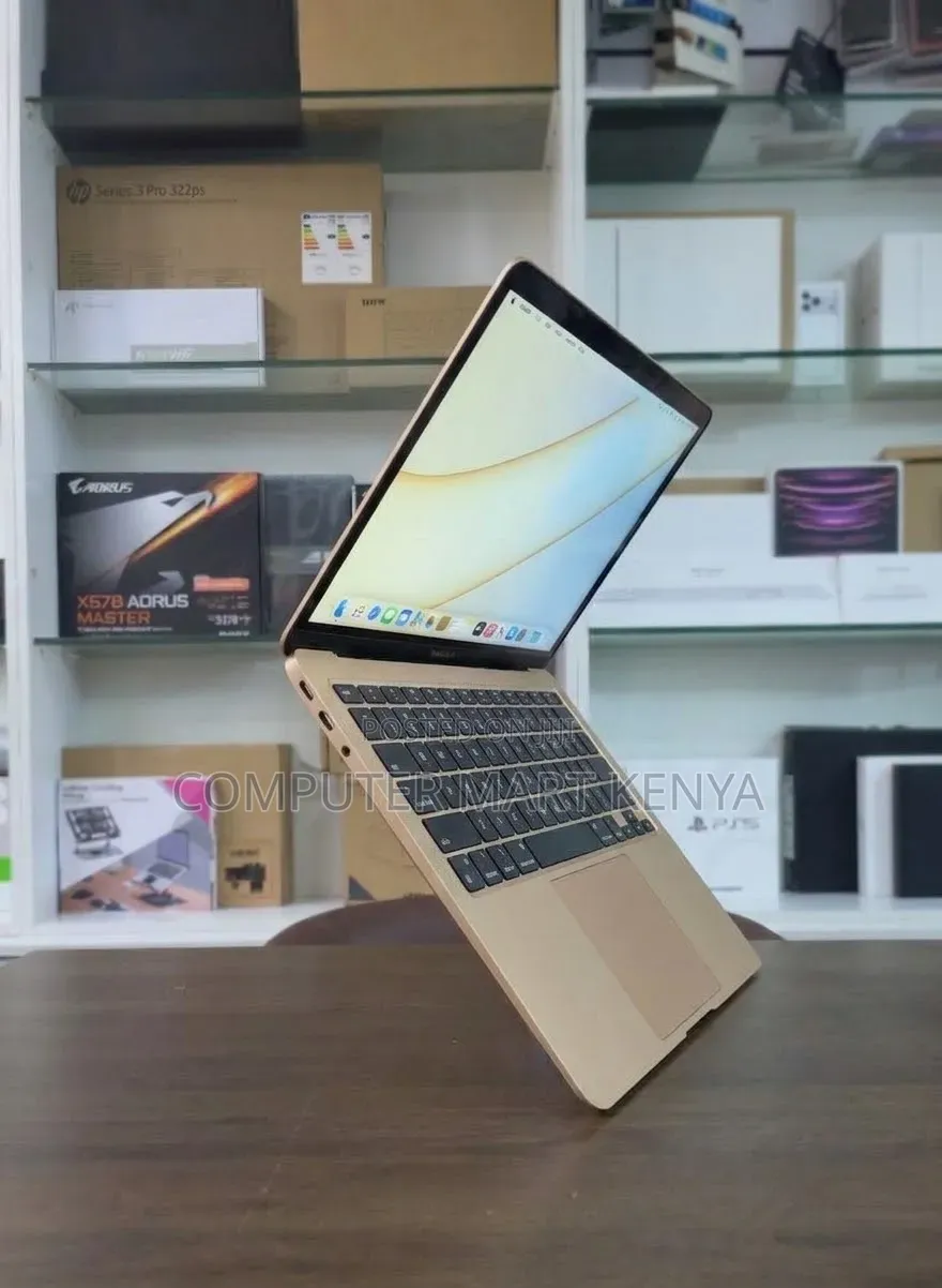 New Laptop Apple MacBook Air 2019 8GB Intel Core i5 SSD 128GB
