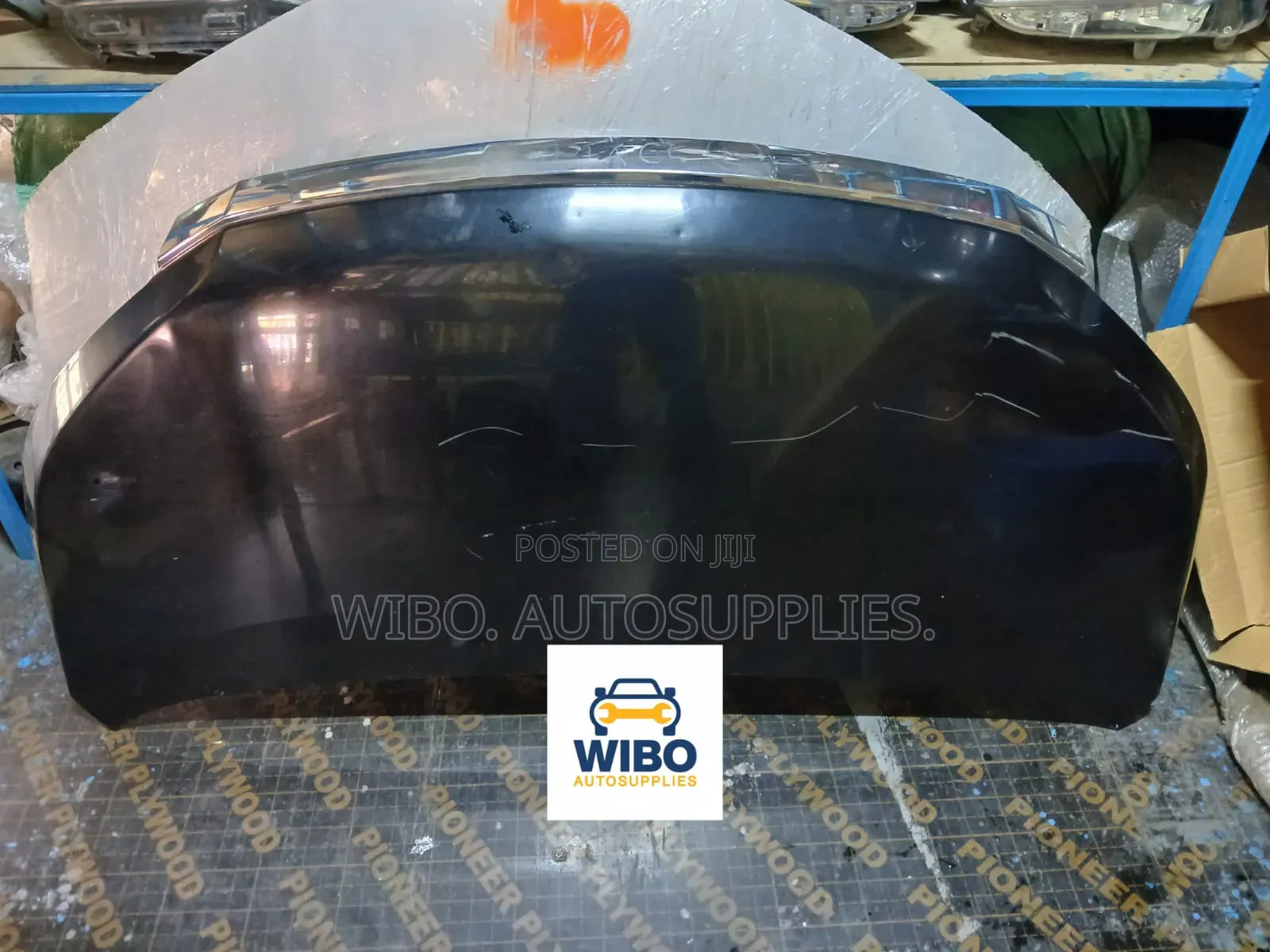 Toyota Noah/Esquire 2015/18 Bonnet Hood.