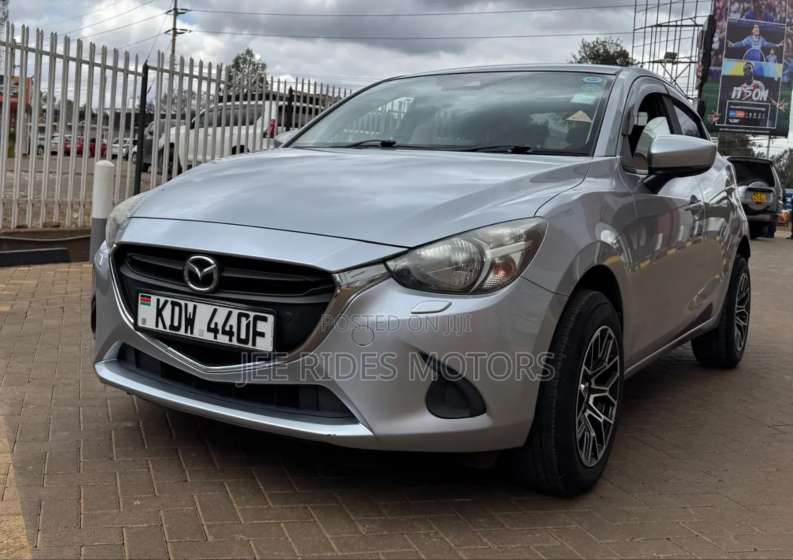 Mazda Demio 2018 Silver