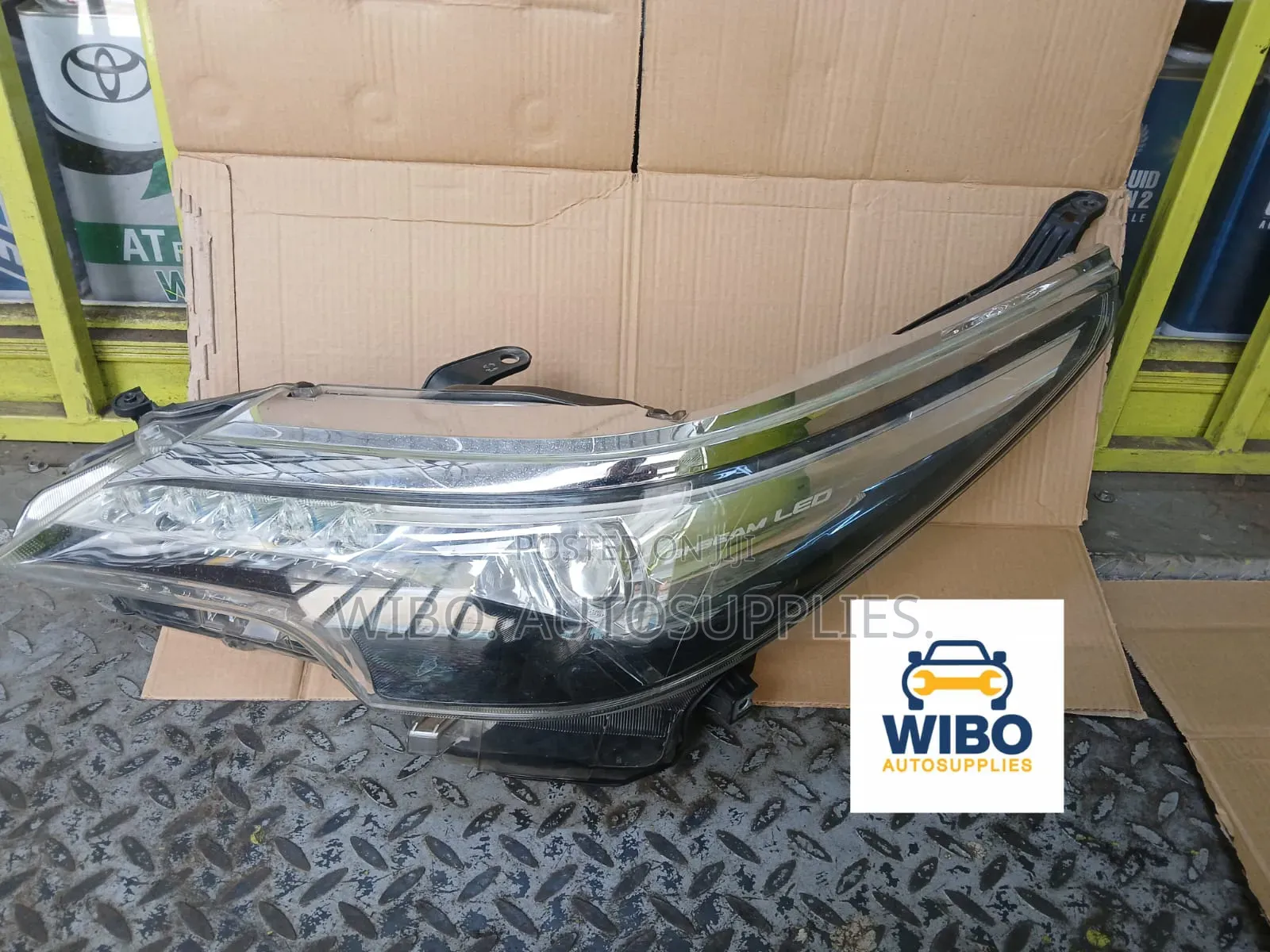 Toyota Fortuner 2015/18 Xenon Headlights.