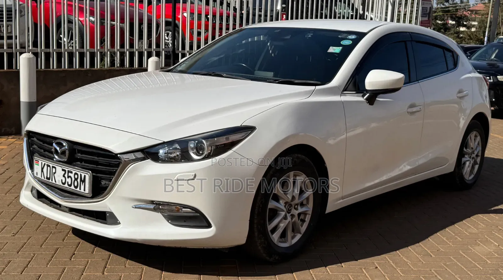 Mazda Axela 2017 Off white