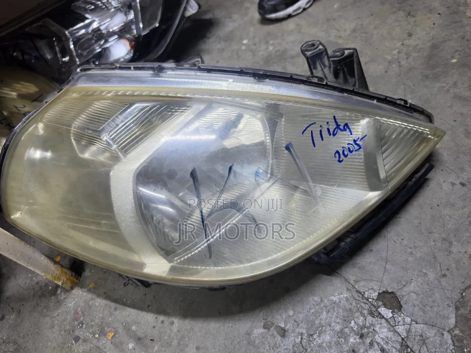 Nissan Tiida 2005-2007 Headlights Non Xenon