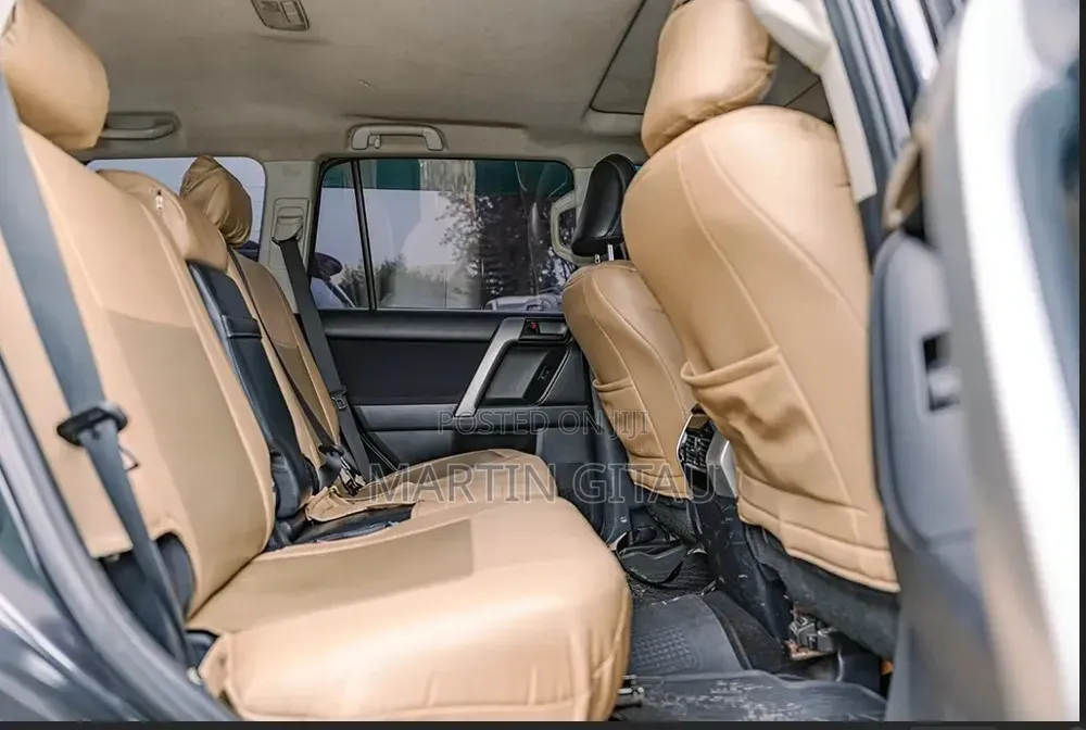 Toyota Land Cruiser 2015 Black