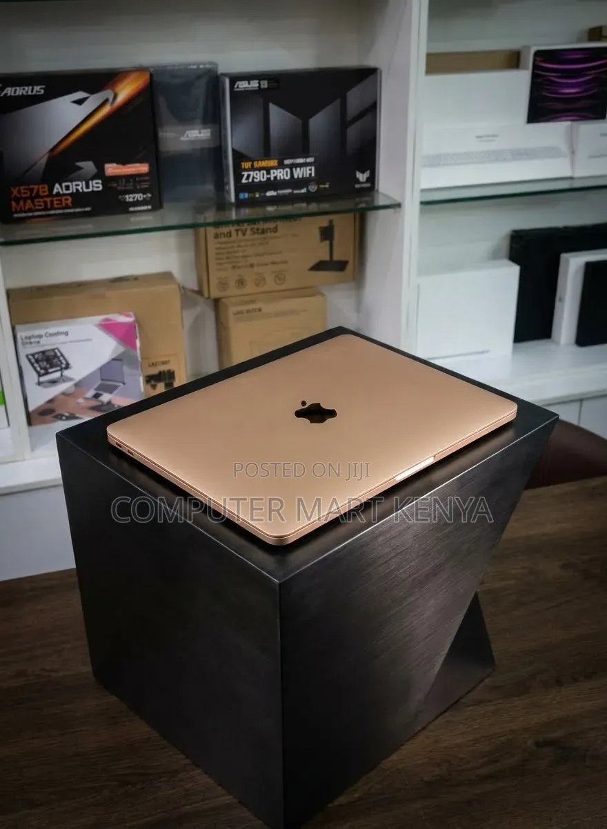 New Laptop Apple MacBook Air 2018 16GB Intel Core i5 SSD 256GB