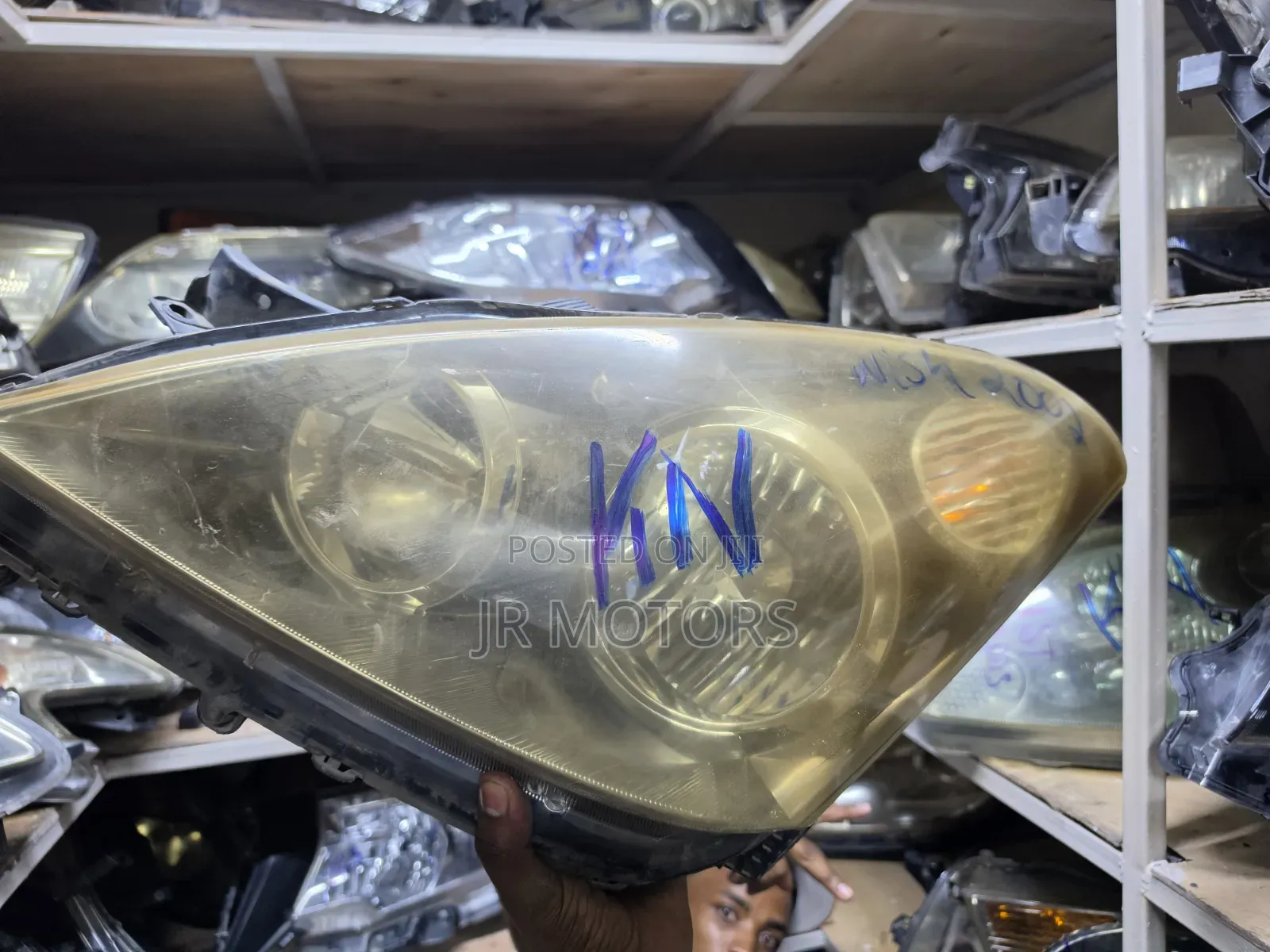 Wish 2002-2004 Headlights Xenon
