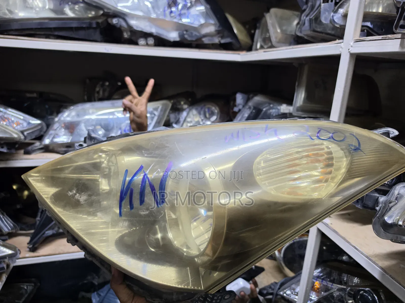 Wish 2002-2004 Headlights Xenon