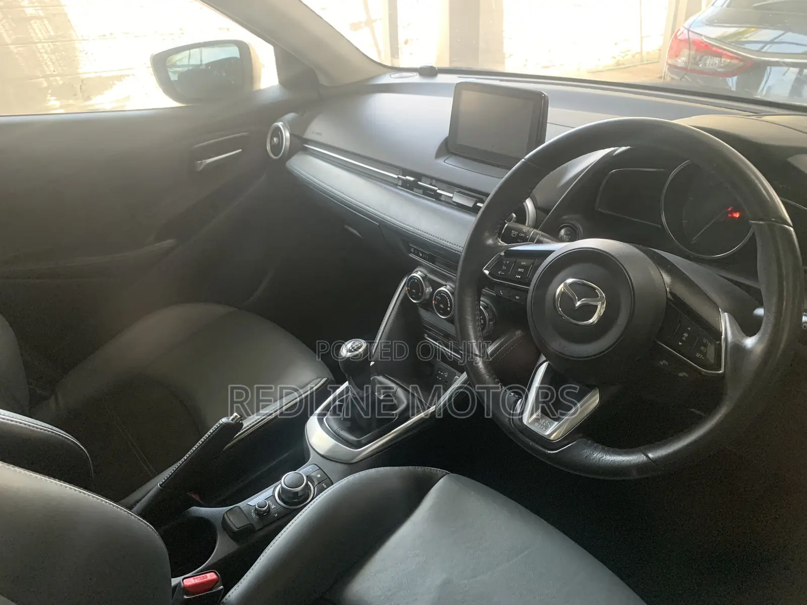 Mazda 2 2019 White